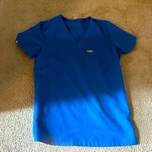 FIGS extra small Catarina One Pocket Scrub Top
